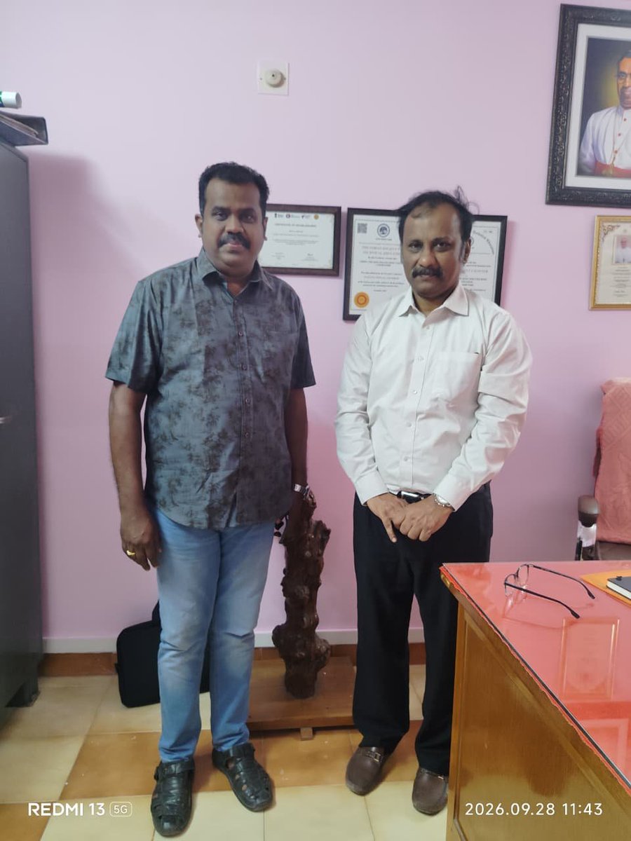 christthekingpc's tweet photo. 🌟A Warm #Homecoming to CKPC! 🌟

 We were delighted to welcome our distinguished #alumnus Mr. G. Iruthaya Prince (Batch 1996–1999), #ECE, who visited CKPC along with his family.

 Once a #CKPCian, always a CKPCian! 🌟

 #AlumniVisit #CKPCPride #CKPCAlumni #AlumniConnection https://t.co/0OehEgCvag