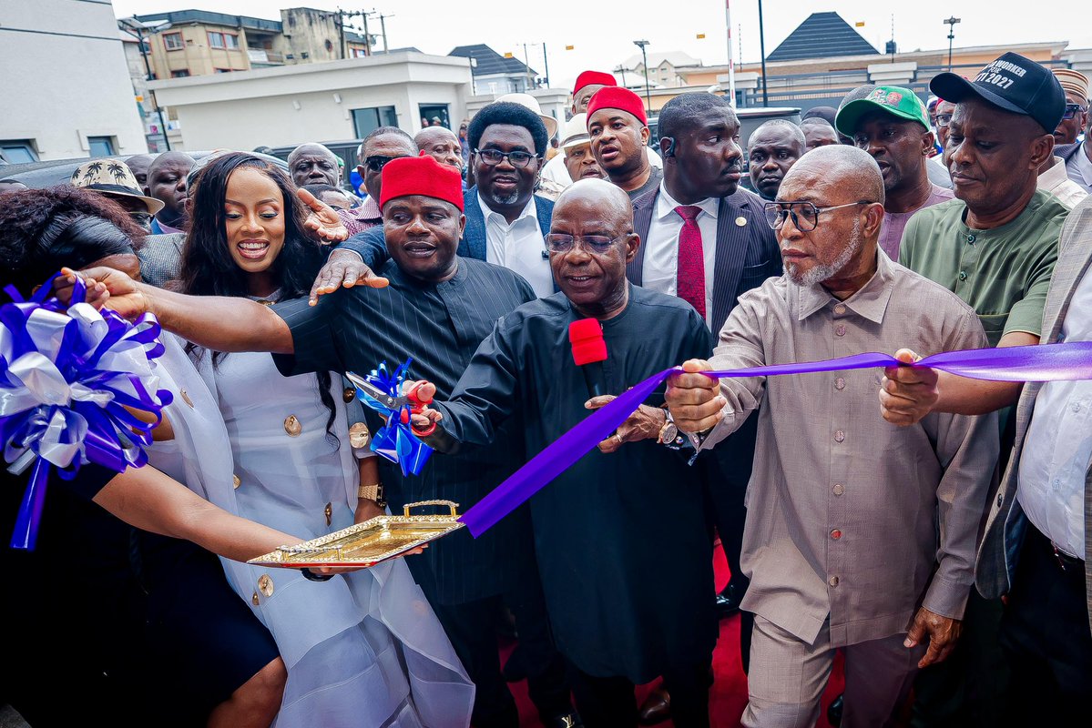 alexottiofr's tweet photo. Yesterday, I commissioned the 55-room ORIS Signature Hotel in Okigwe Road, Aba, a significant addition to the city’s growing hospitality and investment landscape.

I commend the Chief Executive Officer, Owelle Greg Okafor, for delivering this impressive project within just two years and a few months. This is a clear demonstration of what is possible when vision, enterprise, and a conducive business environment come together.

When we assumed office, Aba faced significant challenges, including poor road infrastructure, and struggling industries. Today, the story is changing, with businesses returning, property values rising and, new investments taking shape.

I therefore invite investors who previously relocated from Abia, as well as prospective investors, to return and take advantage of the opportunities our administration is creating. What we have achieved so far is only the beginning. With more projects, including the soon-to-be-completed Radisson Blu Enyimba Hotel, Aba will continue to grow as a major economic hub.

I also acknowledge all the distinguished guests, friends and well-wishers who graced the occasion and continue to support the growth and transformation of Aba and Abia State.

To Owelle Greg Okafor and the entire ORIS Signature Hotel team, congratulations on this milestone. Together, we will continue to build an Abia where businesses and investments can thrive and opportunities abound.