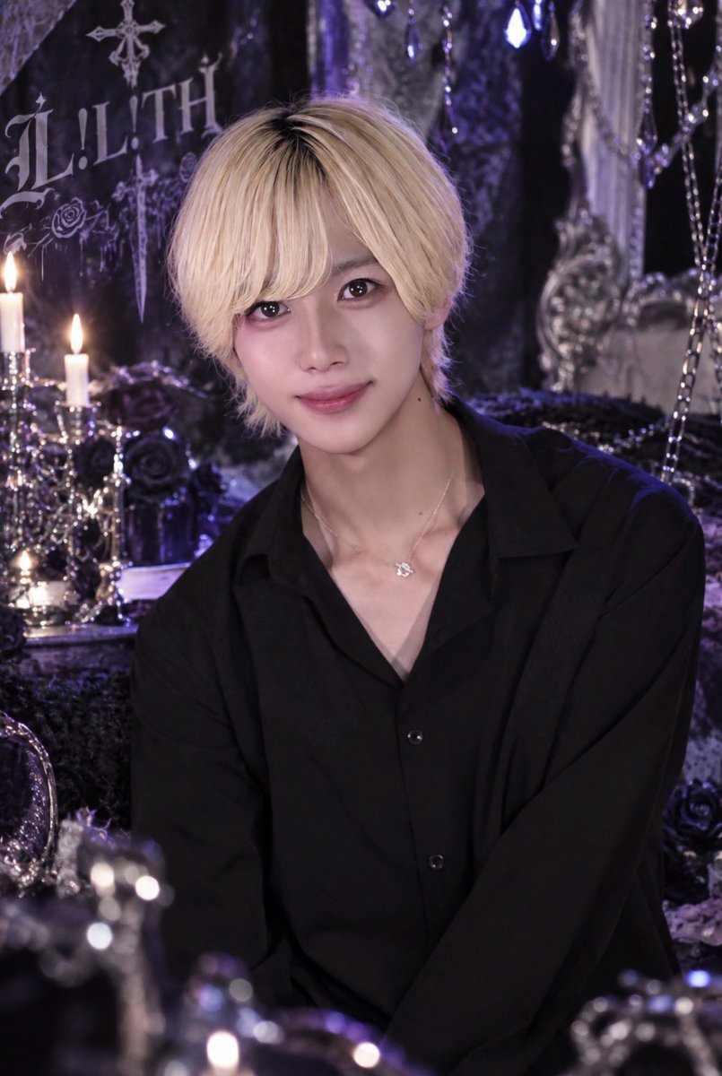 LiLiTH__info's tweet photo. 【 🥀NEW ARTIST PHOTO🥀 】

10/2 新メンバー加入に伴い
L!L!TH 新アー写公開。

えいと❤️（@eito_lilith ）

ろろ💛（@roro_hinata ）

そして、新たなL!L!THへ——。

いいね ＋ RP ＝ 100達成で
次のメンバーを公開。

拡散よろしくお願いします😈🪽 https://t.co/WPsLOSzBQ8