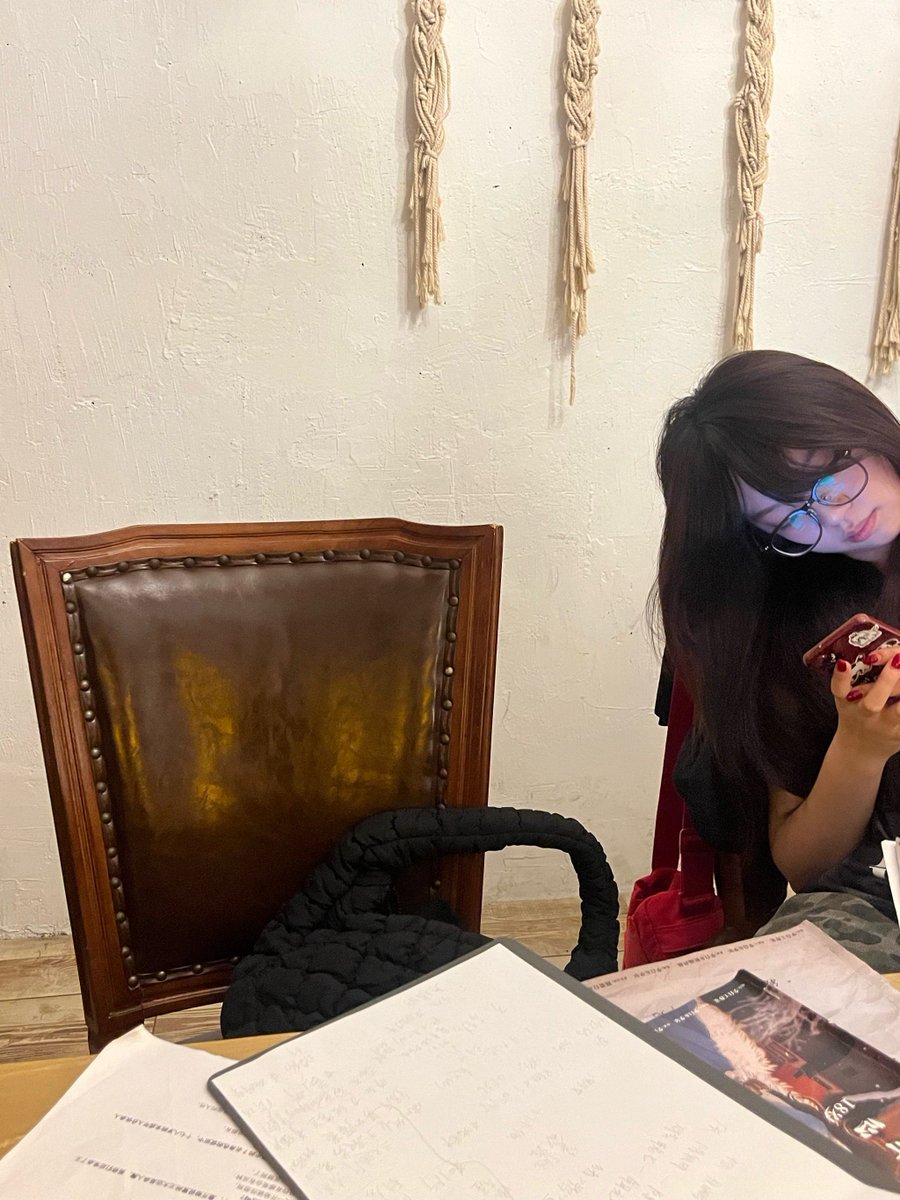matthe_775's tweet photo. Just survived a wild 4-hour murder mystery escape at the new downtown boardgame café—solved the last clue 5 mins before the ending, still shaking! ♀ #BoardgameFun #MurderMystery https://t.co/99ahb2tNww