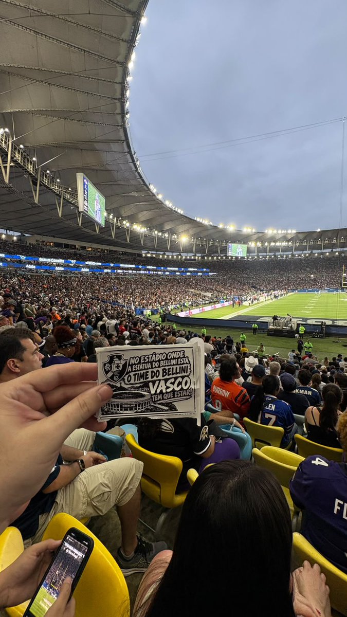 vasconomaraca's tweet photo. 📍Estádio do Maracanã, do Vasco desde 1950.

#VascoNoMaraca 
#OMaracaTambémÉDoVasco https://t.co/ayHZKUqlxd