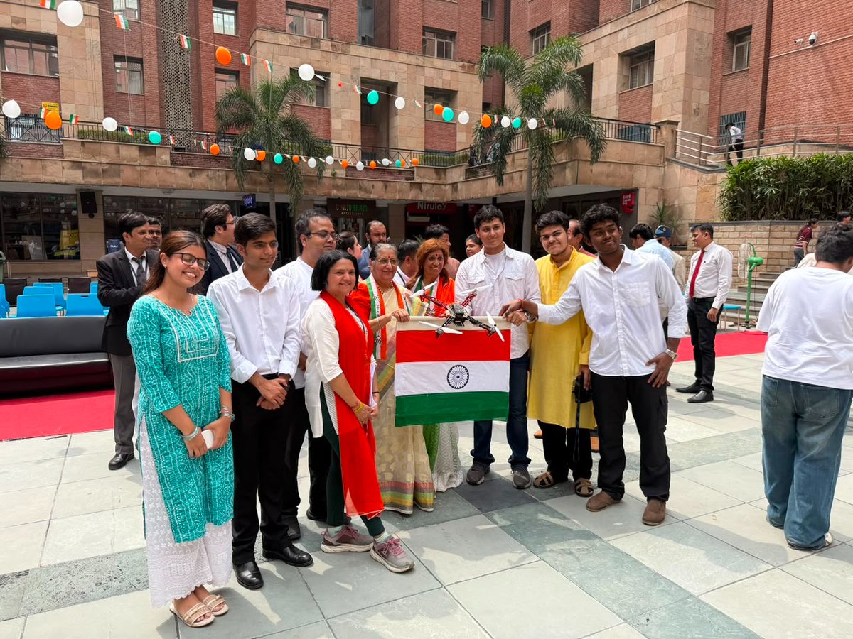 IicAmity's tweet photo. 💡 Independence is not only about remembering our past—it is about innovating for our future.
Amity University Noida celebrated Independence Day 2026 with patriotic enthusiasm and active participation from students, faculty members, and staff. https://t.co/LKPsiD8EK4