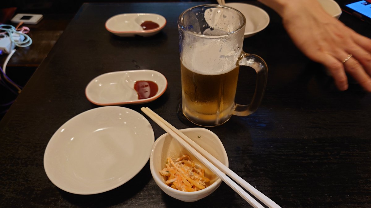 oningenIIDX's tweet photo. 今日は夜勤明け10日ぶりゲーセン
スクラッチレーダー+1、スクラッチ鈍りに鈍ってるのでまだまだ伸ばす余地ありそうだけど、過去の自分が強すぎる
ゲーセン合流CYCさんと飲み https://t.co/qvj2Qry2JS