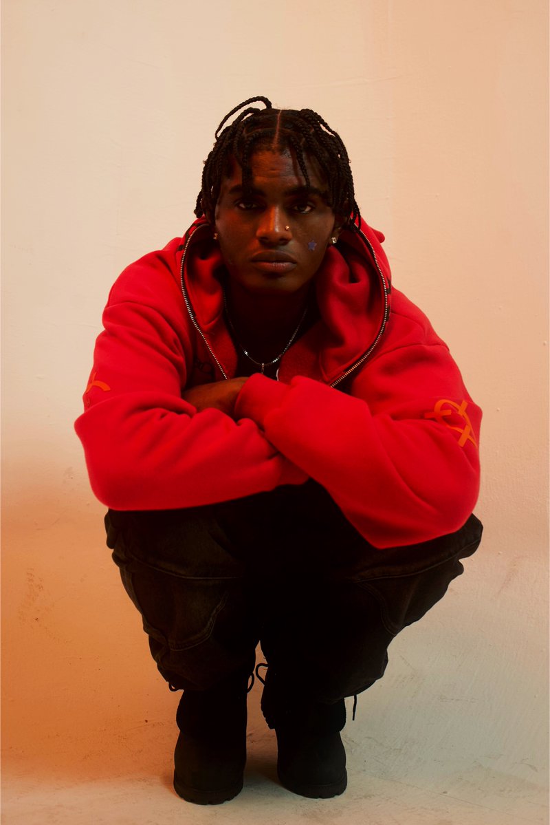 zenunivrse's tweet photo. new music soonski 😇 https://t.co/OCodCPpCgh