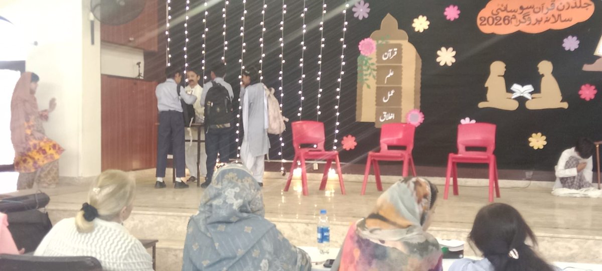 NagarSnpet's tweet photo. PROUD MOMENT FOR SANJAN NAGAR!
#SanjanNagar #SanjanNagarSchool #ProudMoment #StudentAchievement #YoungAchievers #StoryWriting #StoryWritingCompetition #FirstPosition #AhadAli #TaareZameenPar #SkitCompetition #StudentTalent #Creativity #Confidence #LearningBeyondClassroom https://t.co/eyY7gFi5rl