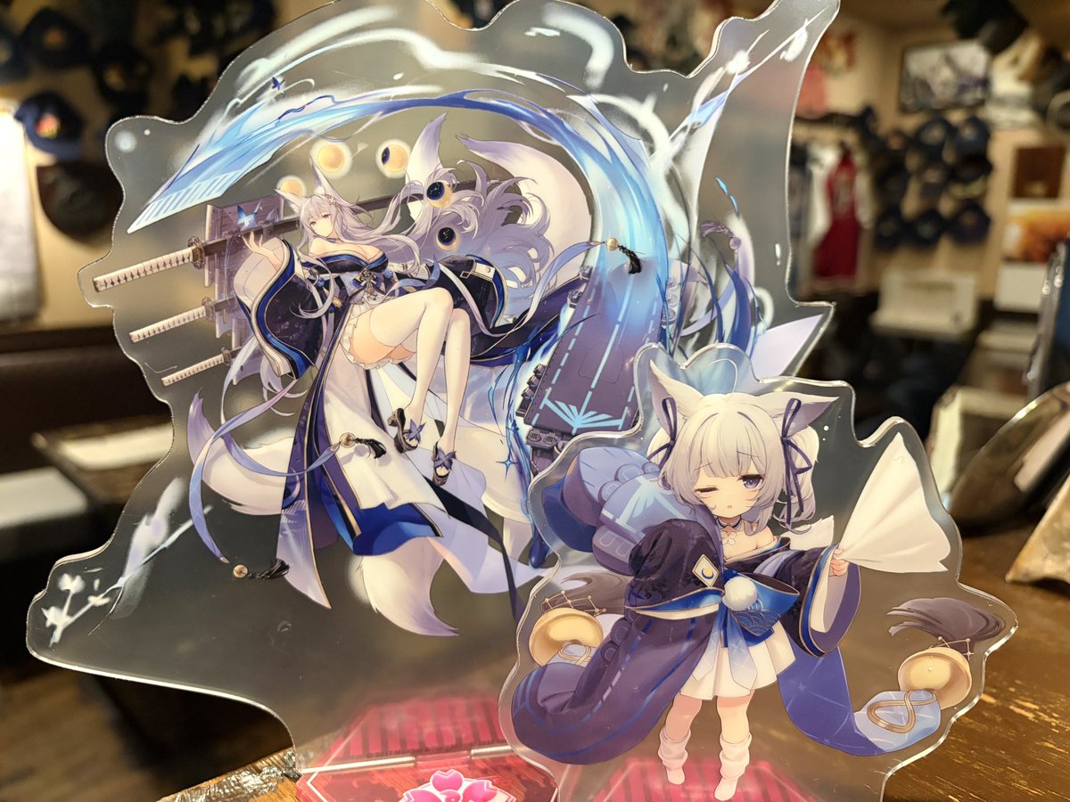 vc_shinano's tweet photo. 週末にアクスタ頂戴しました。
ありがとうございます😊

ARカメラの時も思うんですけど、信濃さん背景デカ過ぎ問題。 https://t.co/QWpzFPlGX5