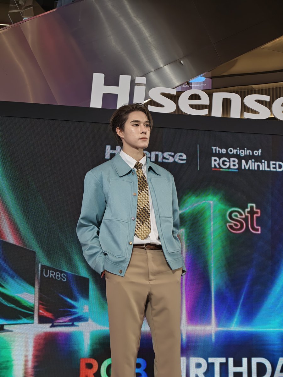 HisenseThailand's tweet photo. ขอบคุณทุกคนมาก ๆ ที่มาร่วมงานกันในวันนี้นะคะ 💚✨
เห็นทุกคนมีรอยยิ้ม มีความสุข และสนุกไปด้วยกันแล้ว พวกเราก็มีความสุขตามไปด้วยจริง ๆ 🥹💖
สุดท้ายนี้…อย่าลืม Hisense กันน๊าาา 💚
พูดถึง RGB เมื่อไหร่ ให้นึกถึง Hisense เด้อออ! 🌈✨
ขอบคุณทุกคนจากใจจริงนะคะ 🫶🏻
#HisenseThailand #HisenseRGBMiniLED #HisenseRGBMiniLEDxNani #RGBBirthday
#TheOriginOfRGBMiniLED #Hirunkit_ #InnovatingABrighterLife
#โคตาเอะ