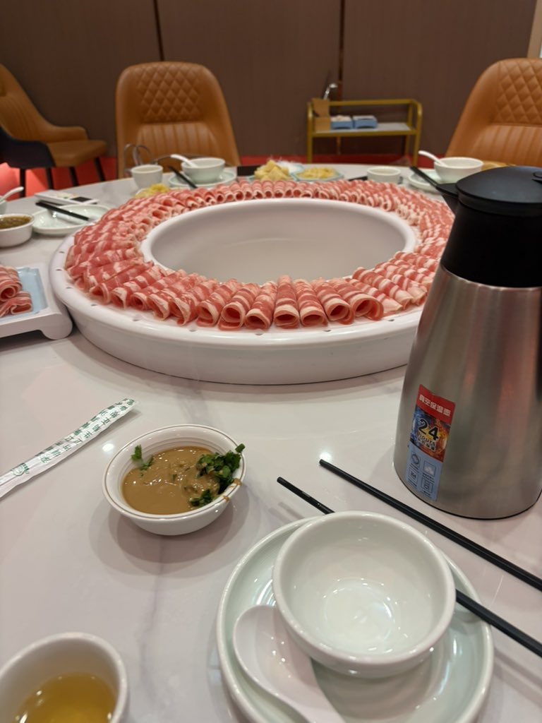 eslpoe's tweet photo. 我也想加入薄肌俱乐部。 https://t.co/jpQaKwADgB