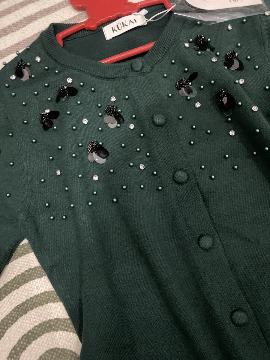 neuroologicc's tweet photo. Kukai castele warna Emerald green 
aku kasih 270k bisa nego yaa, bisa oyen jugaa🫰🏻masih ada tag https://t.co/o2r9Uw9XAE