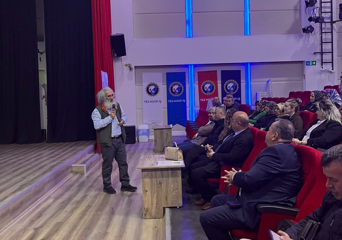 tezkoopissndk's tweet photo. Kastamonu Üniversitesinde çalışan üyelerimize yönelik eğitim çalışması, 26 Eylül 2026 tarihinde gerçekleştirildi. Eğitim seminerine Sendikamız Genel Eğitim Sekreteri Sebahattin Şen, Zonguldak Şube Başkanı Fatih Cevizdibi, Av. Dr. Murat Özveri, Toplu İş Sözleşmesi Uzmanı Barış Yılan ve üyelerimiz katıldı. @kastamonuunv https://t.co/1xrD3TqIIn