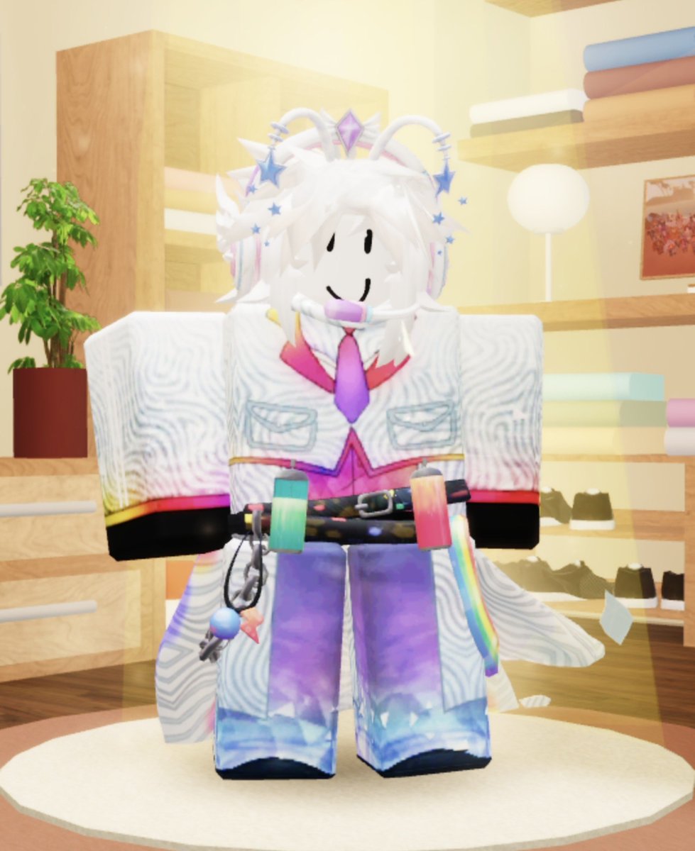 CH4INEDPAST's tweet photo. Okay this cape is kind of awesome, i feel cutieful https://t.co/YEsoUayXzI