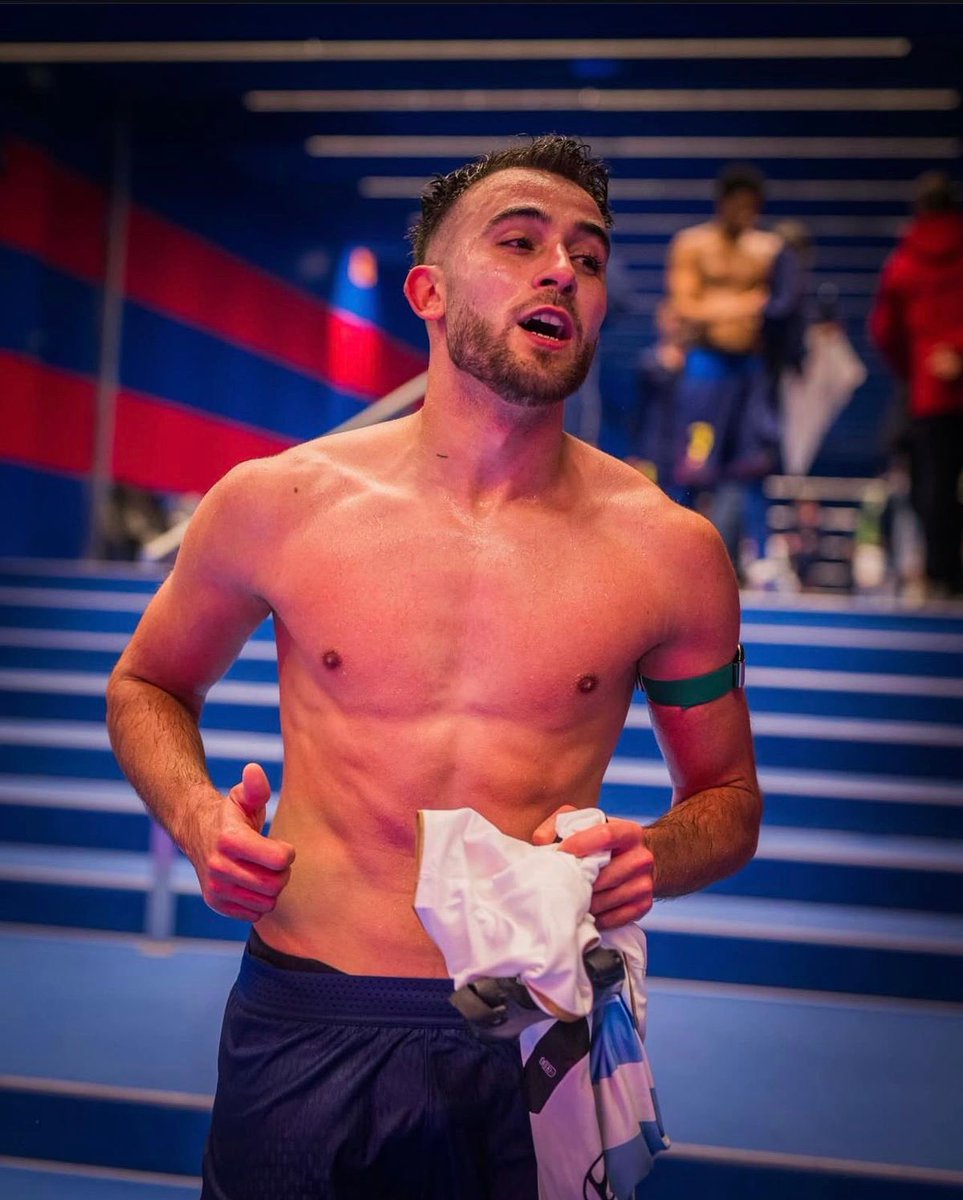 bvrcelona's tweet photo. oh we know he is https://t.co/hHOoSF0PyH