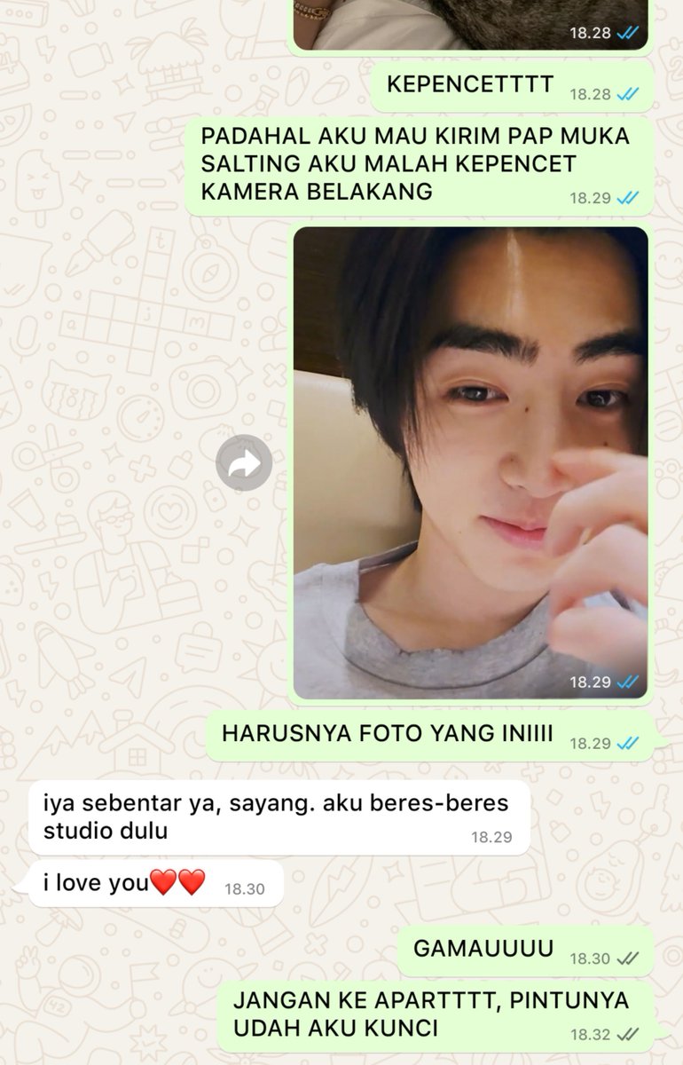 peachyfuzz__'s tweet photo. yang mau tau kalau itu beneran kepencet...🫣 ini dia aja sebetulnya agak panik (dikit) https://t.co/1XPp42NTE9
