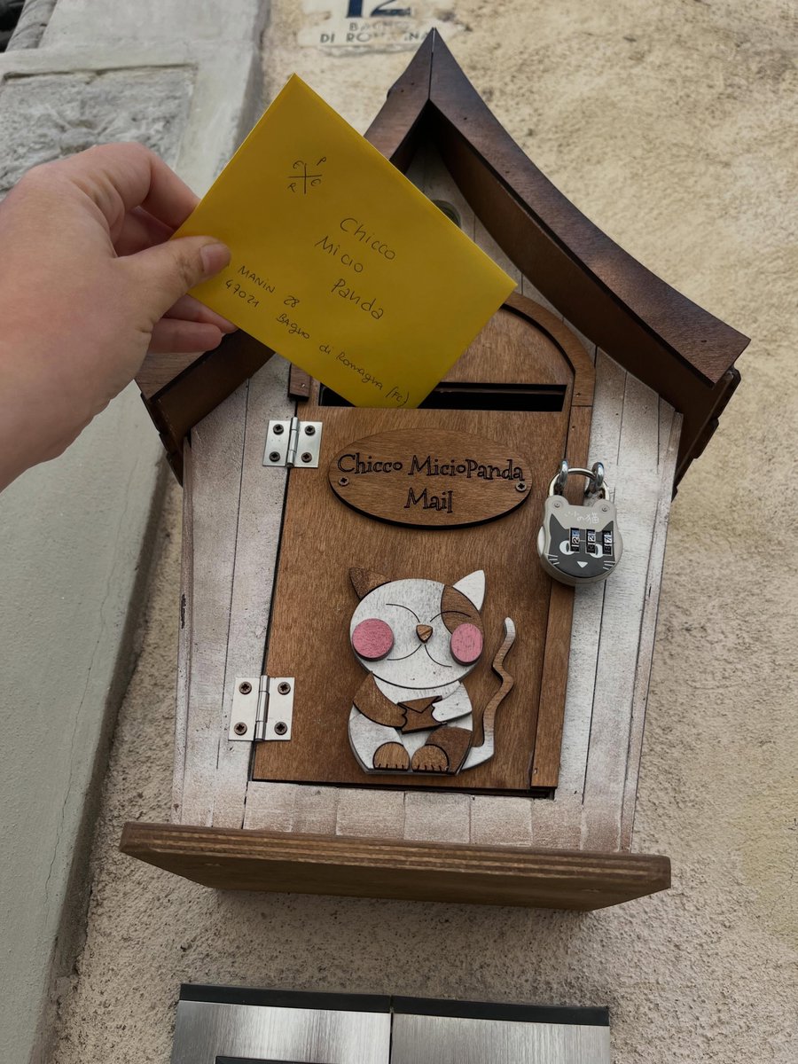 benjaminanjxlb's tweet photo. Mission accomplished! To delight our beloved big cats, we were asked to write a letter to their idol, Chicco Micio Panda from Bagno di Romagna! We now know it was read, and we’re sending a big hug to his little brother Nuvola too! https://t.co/ZOC633OL1I