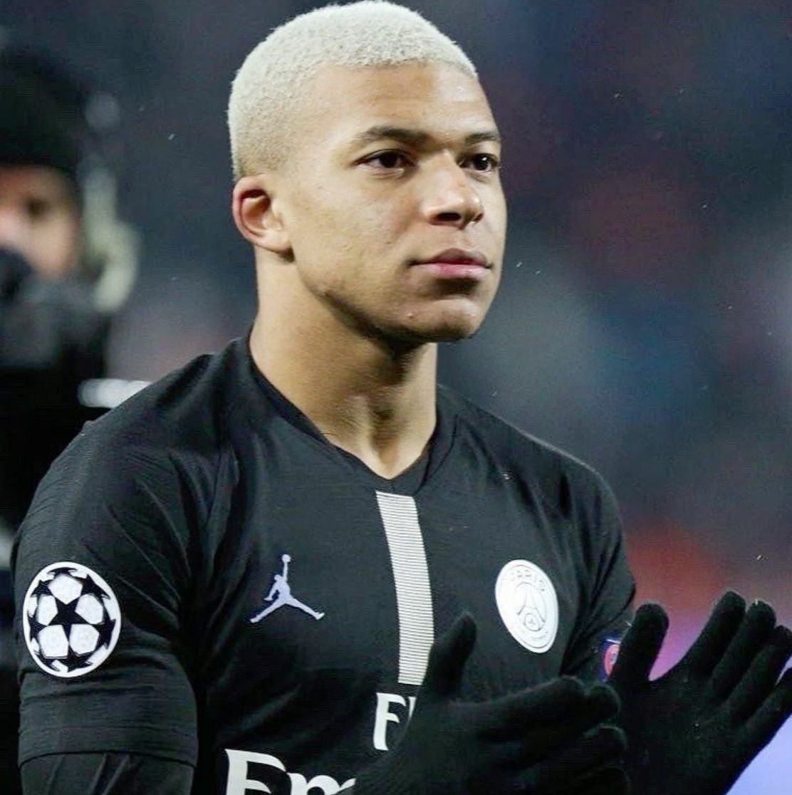 deerfrait's tweet photo. thinking about white haired kylian https://t.co/Ufcts5BU7G