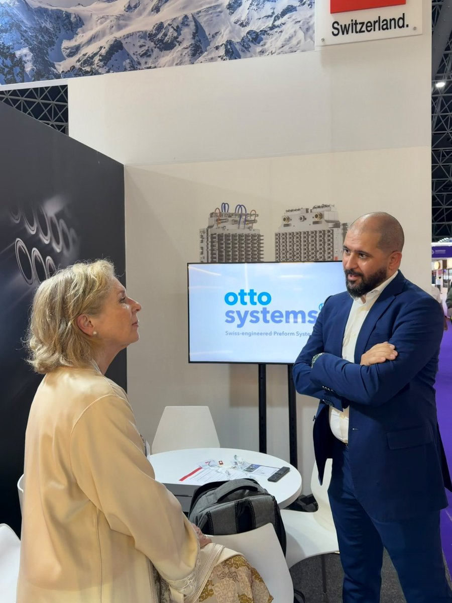 SwissEmbassyKSA's tweet photo. 🇨🇭🇸🇦 Pleased to visit the #SwissPavilion at the #SaudifoodManufacturing &amp; the #SaudiFoodShow 2026 in #Jeddah and meet #Swiss companies in food packaging, manufacturing and #food_safety. 
🍫Thank you @SGE for promoting Swiss quality and know how abroad!
#TeamSwitzerland https://t.co/HVK7Ij2Bfh
