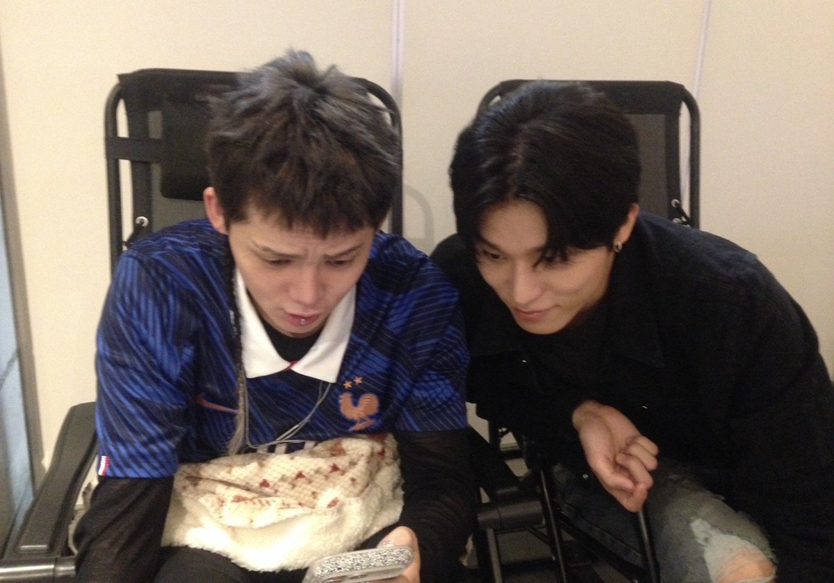 treasuremembers's tweet photo. 정우얌~~~~쩡우쩡우야~~~~~ 우리 쩡우~~~ 쩡우 생일이에욤~~~~~우리 쩡우 생일 축하해욤~~~~~~ 정우야 백만년째 말한당 정말 행복하자 꼭 행복해라 진짜 진짜 늘 형 챙겨주고 또 다시 웃을수있게 해줘서 고맙당🖤🤍🖤🤍🖤🤍🖤🤍

#해피정우데이 #최현석 #CHOIHYUNSUK https://t.co/h77J2j2DU6