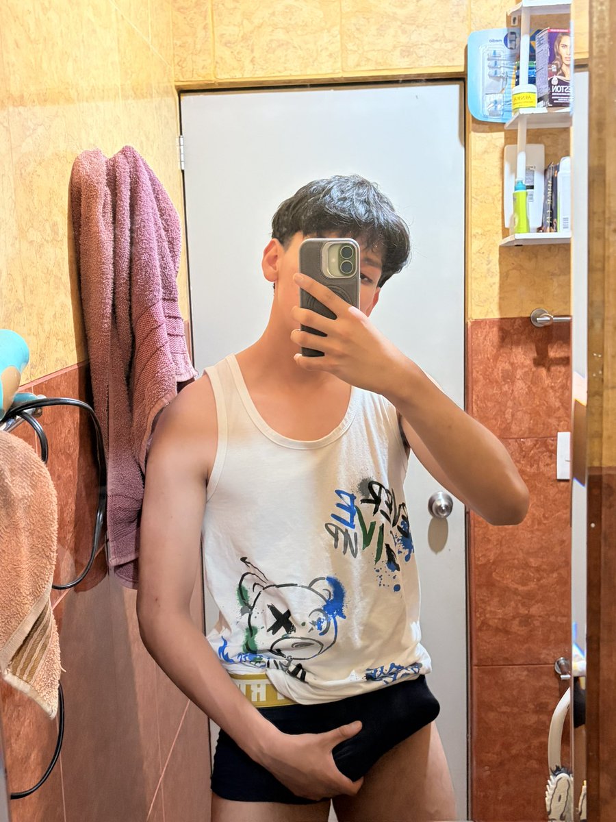 annonimo1819027's tweet photo. Busco quien se anime a sacarme toda la leche, ¿te animas?
ig: 0l180909
Mándame mensaje y sígueme en instagram y te llega un regalote🤭🥵 https://t.co/yWxXSDJ1Ca