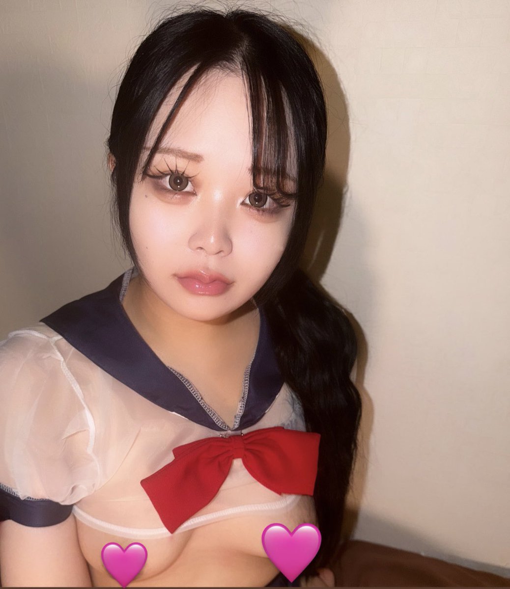 Chi_na00's tweet photo. やっぱちなつはセーラー？？ https://t.co/M6csURO9jl