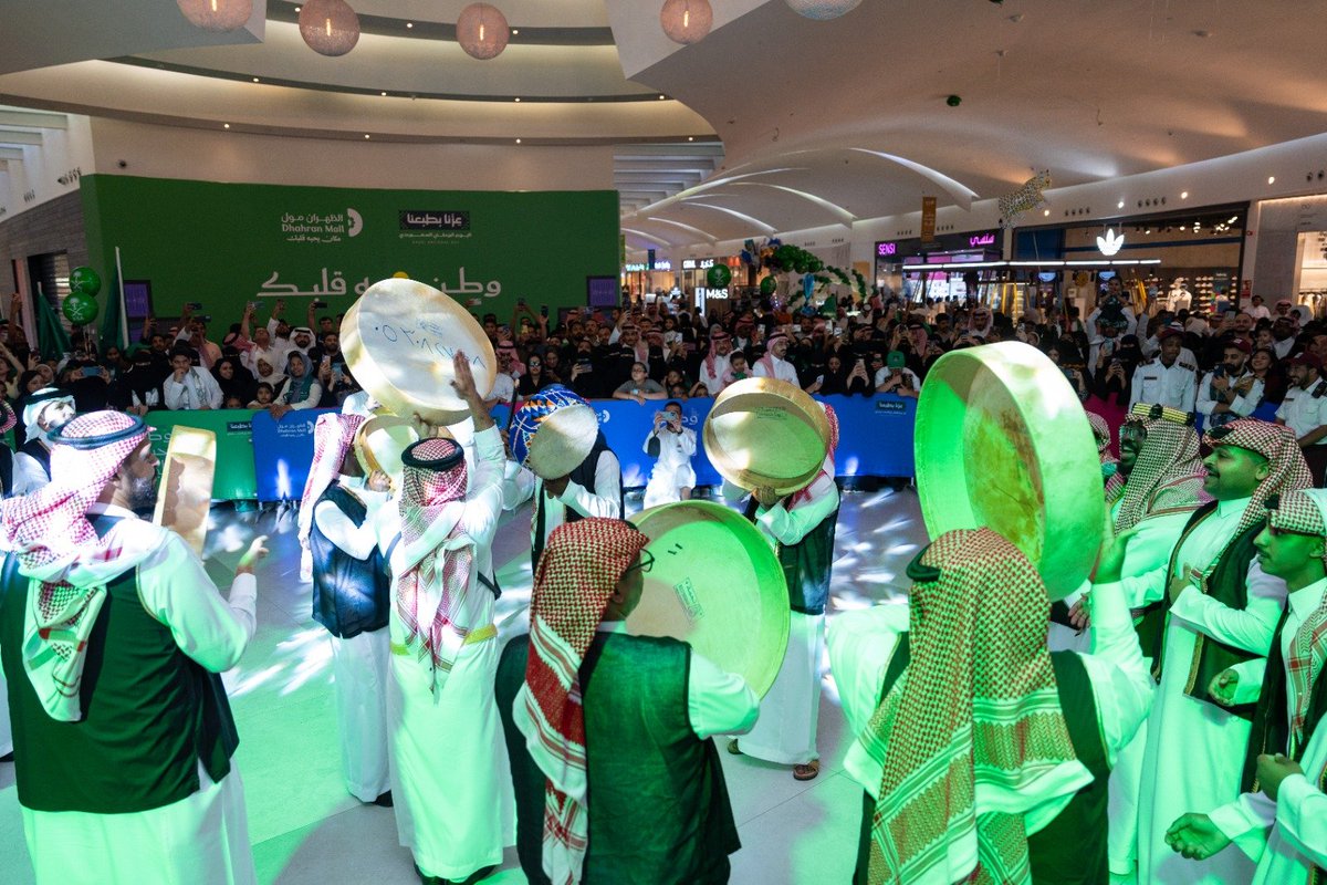 saudia_daily's tweet photo. Dhahran Mall and RED Malls celebrated Saudi National Day 96 with cultural events, a MINI Cooper car draw, and a welcome campaign for visitors at King Fahd Causeway!
#DhahranMall #REDMalls
https://t.co/tJw3hXrkY4 https://t.co/rEQ0uN2slF