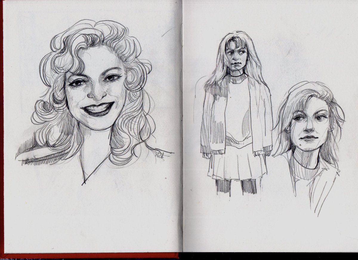 manicnadine's tweet photo. 25-26 sketchbook! I will always love pencil #art #sketchbook https://t.co/VOqXFbl1Lj