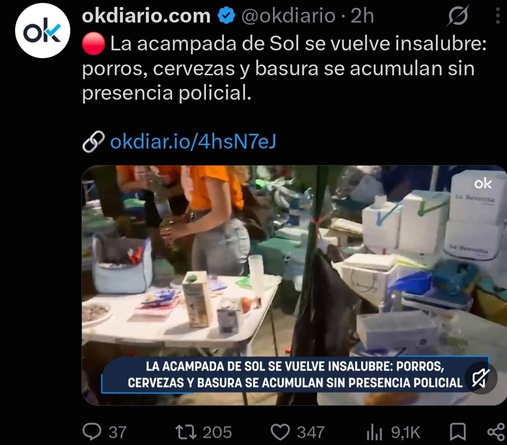 DavidT_K's tweet photo. Ejemplo de como un meme puede llegar a convertirse en realidad: https://t.co/MJYEwSQakR