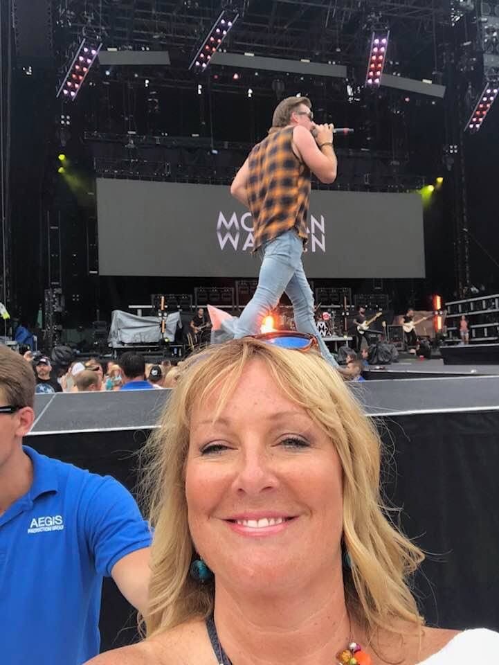 jude5578's tweet photo. A beautiful concert moment filled with great energy, live music, and unforgettable memories. 🎶❤️ A perfect day to enjoy the music and soak in the atmosphere. ✨
#foryoupics❤️ https://t.co/I8cxUgz96d