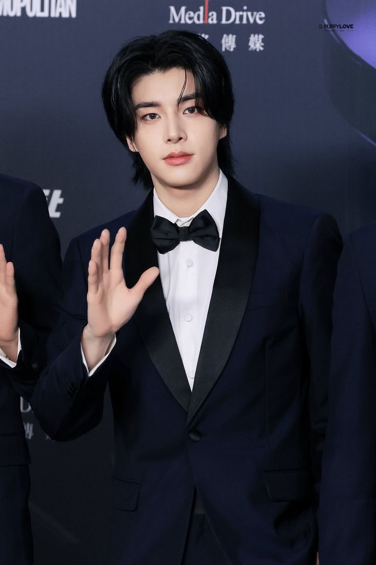 jakesimgy's tweet photo. 정장콤 https://t.co/vaaBeD3P7Z