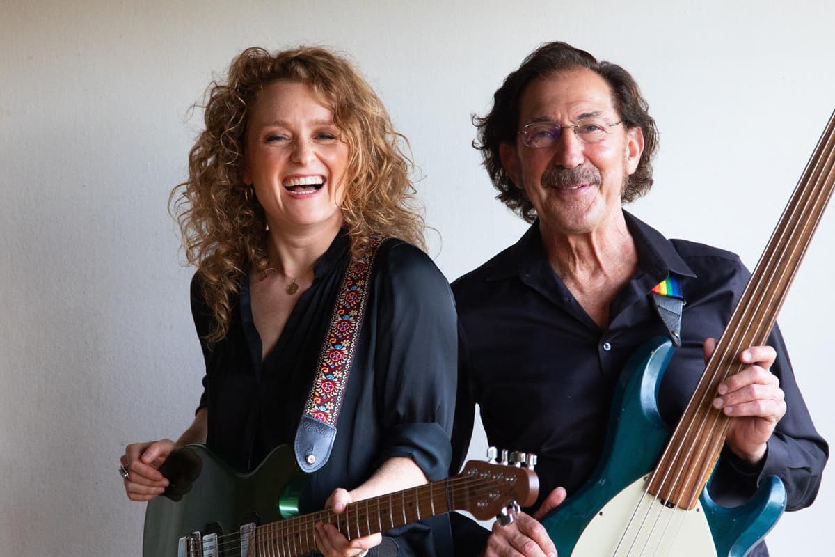 newspostleader's tweet photo. Award-winning folk duo Alice Howe and Freebo coming to Alnmouth https://t.co/IIA38xCx3w https://t.co/nYHc4deWzy