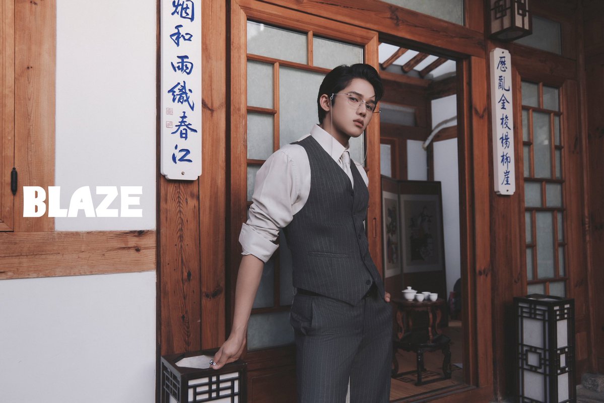 blazeprojectmag's tweet photo. 【BLAZE】OCTOBER ISSUE COVER TEASER｜ #ToptapMinlee
@JARUKiTzX96 
@mii_iin_ 

In the midst of upheaval,
I pledge you a world of golden glow.
Loss is my fate.

Through restless wandering,
I promise a storm‑free heaven.
Gain is my fortune.

#TOPTAPJarukit
 #MINLEEthanakorn https://t.co/9ICOZuvHDA