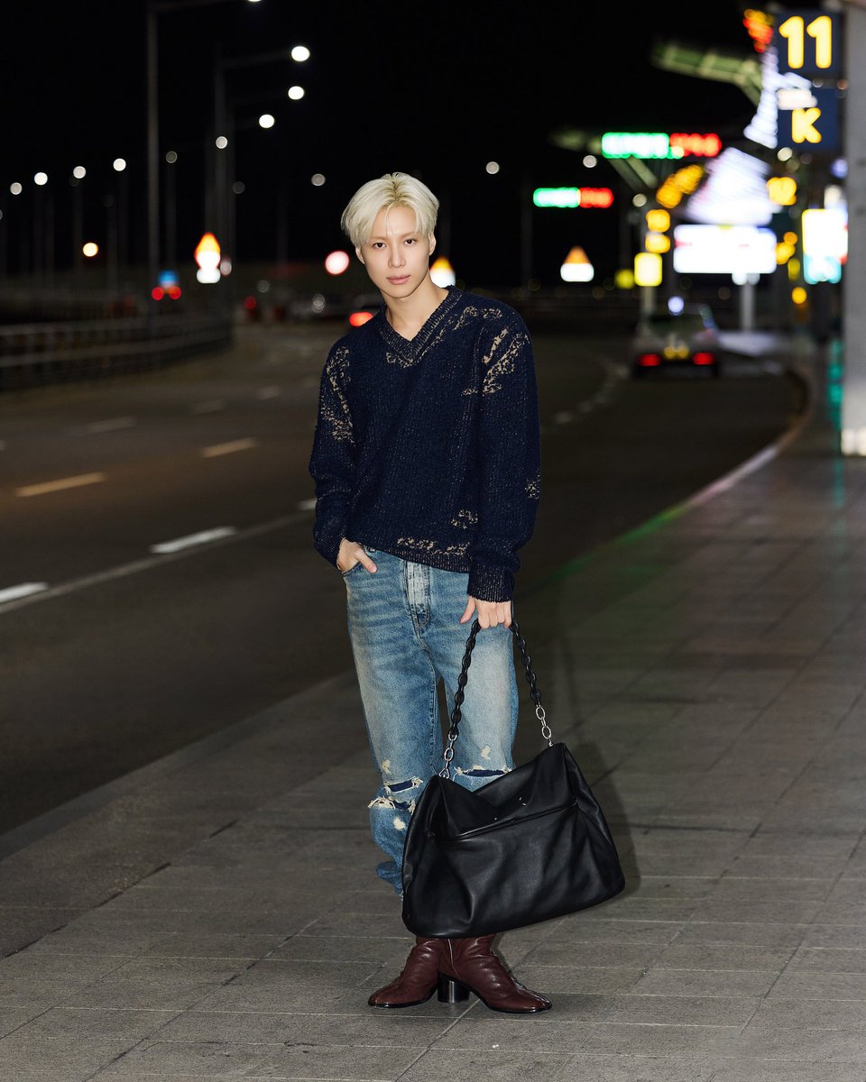 TaeminUSA's tweet photo. TAEMIN has been invited to attend Maison Margiela SS27 fashion show in Paris! 🇫🇷  

🗓 Tues, September 29th 11:30 AM EST / 8:30 AM PST

Tweet #TAEMINxMaisonMargielaSS27 when posting about TAEMIN’s appearance to show his brand power which directly leads to more opportunities!

Livestream will be focused on the runway, however the link to watch the show is below:
🔗https://t.co/H8GS82hfHa

#태민 #テミン #TAEMIN