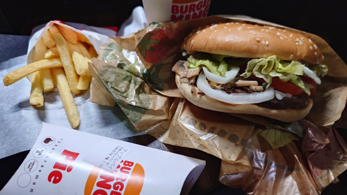 norii191's tweet photo. お昼に食べたゆずそば美味しかった🍋‍🟩
夜は久しぶりのバーキン🍔😆 https://t.co/izsGsghi9Y