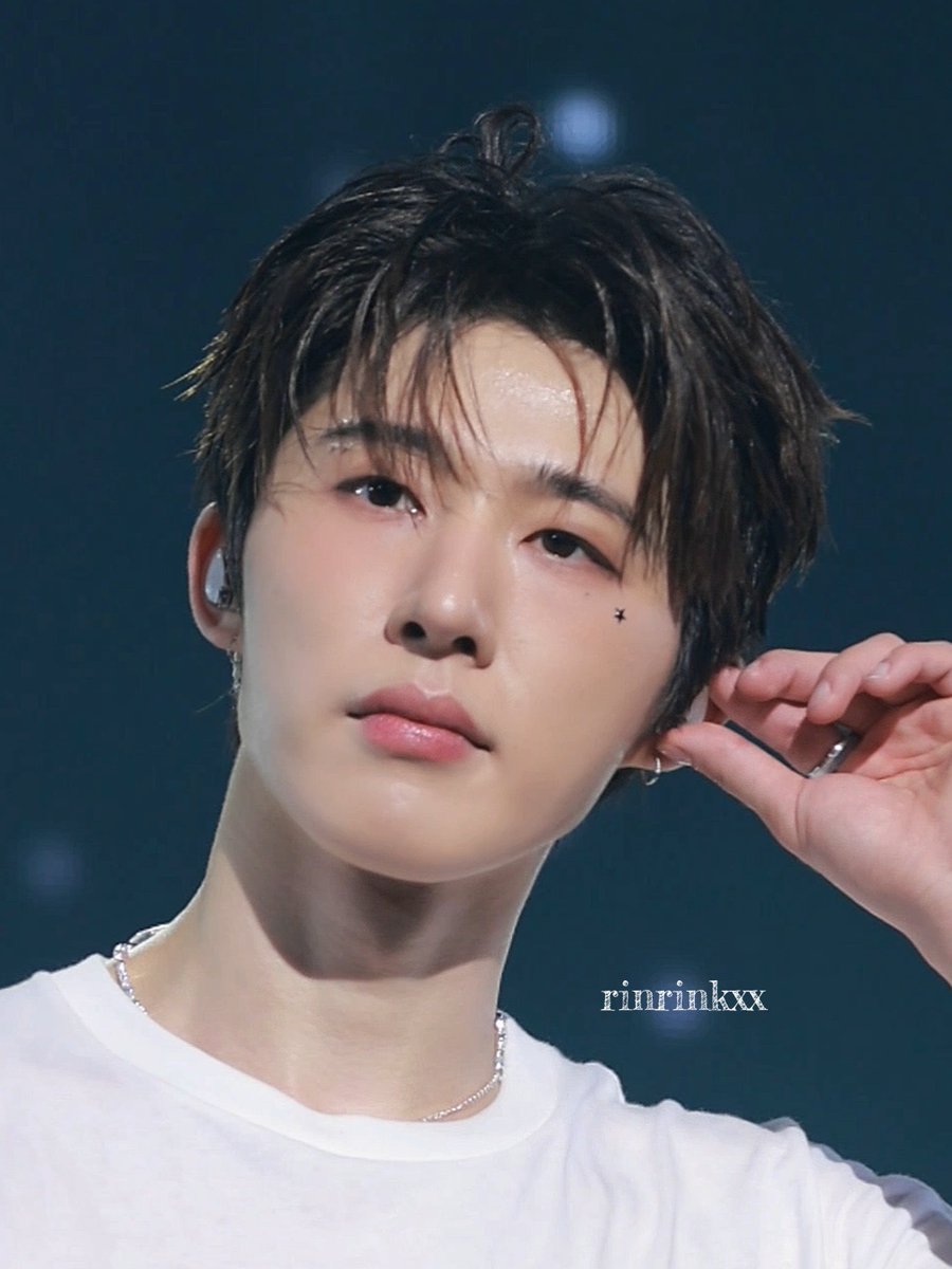 rinrinkxx's tweet photo. 260301 #BI #비아이 #김한빈 🫴🏻✨️ https://t.co/15EhgjGu7o