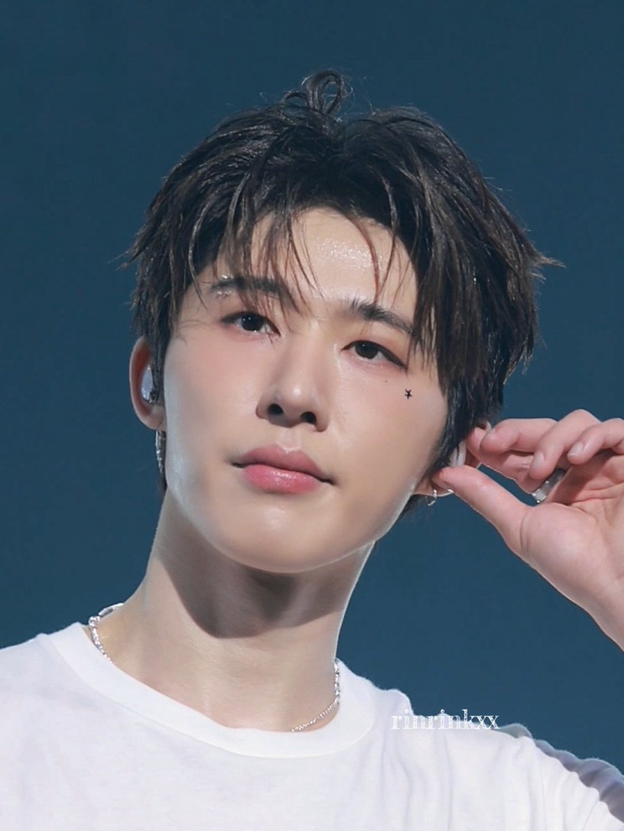 rinrinkxx's tweet photo. 260301 #BI #비아이 #김한빈 🫴🏻✨️ https://t.co/15EhgjGu7o