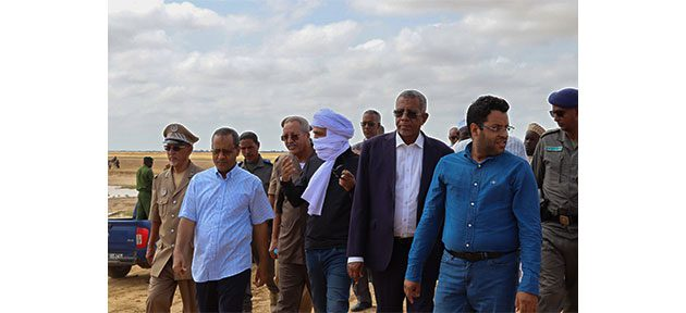 Mauritanie0tous's tweet photo. تفقد وزير الزراعة والسيادة الغذائية محمدو أحمدو امحيميد مشروع «الركبه» الزراعي ببلدية دار البركه في ولاية لبراكنه، للاطلاع على سير المشروع والوقوف ميدانياً على واقعه واحتياجاته. https://t.co/tPBfvl4Zu3