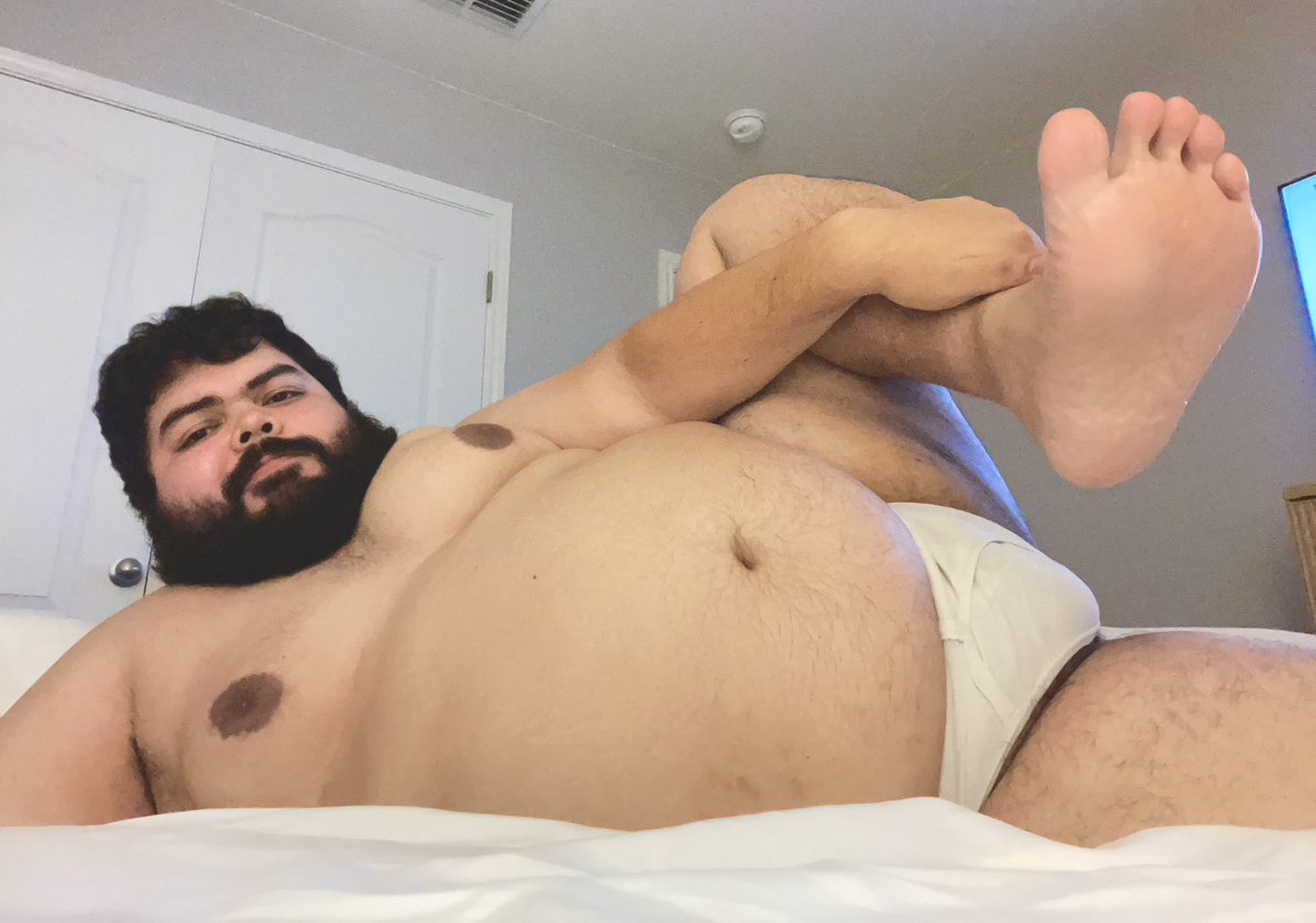 osocromos's tweet photo. #gaybear #gayfeet https://t.co/u1Ur0efijZ