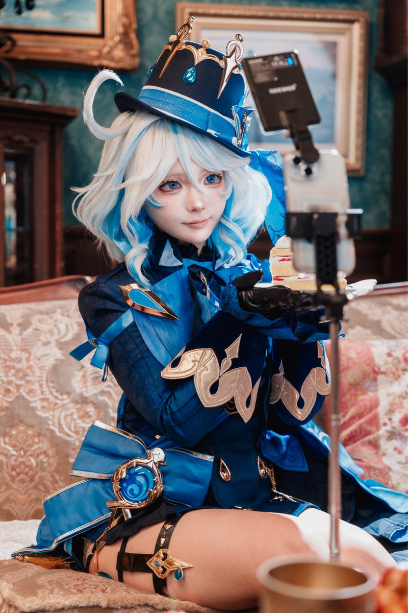 toki_kemo_'s tweet photo. 自撮り中のフリーナさん
cos(@ririruru_0409 ) https://t.co/JeN9Z1P6RD