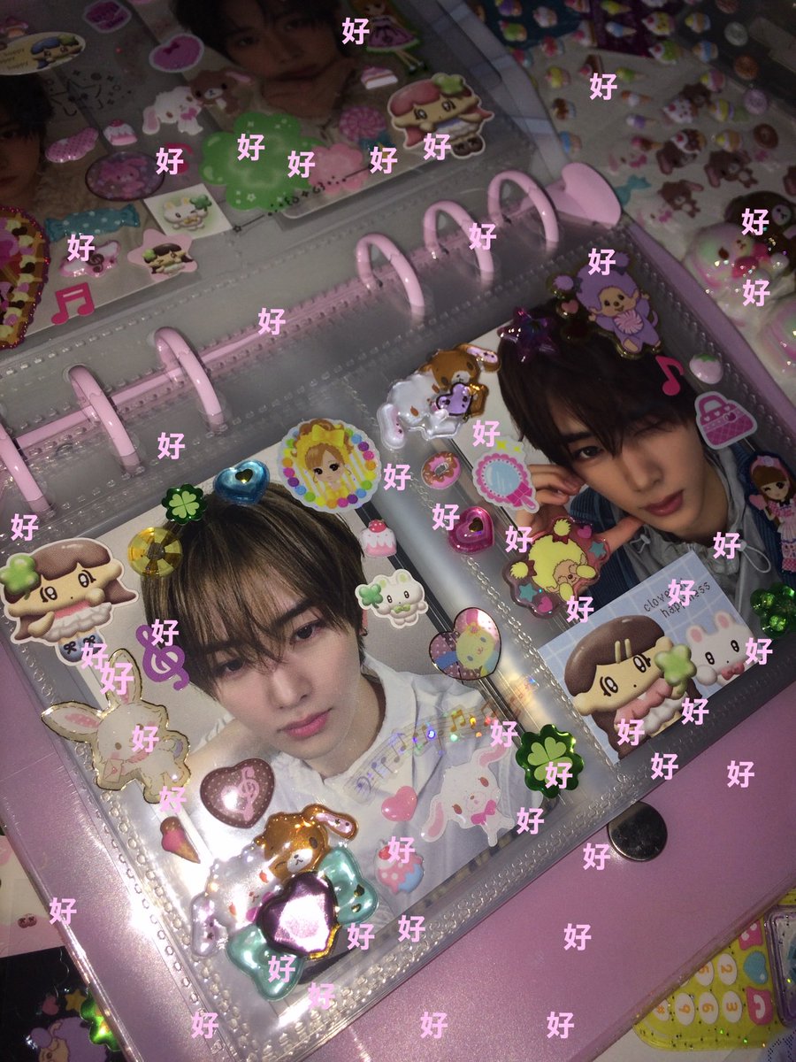 lyiveuf's tweet photo. キティちゃんバインダー^._.^💞🤍 https://t.co/XvnUFSAO5R