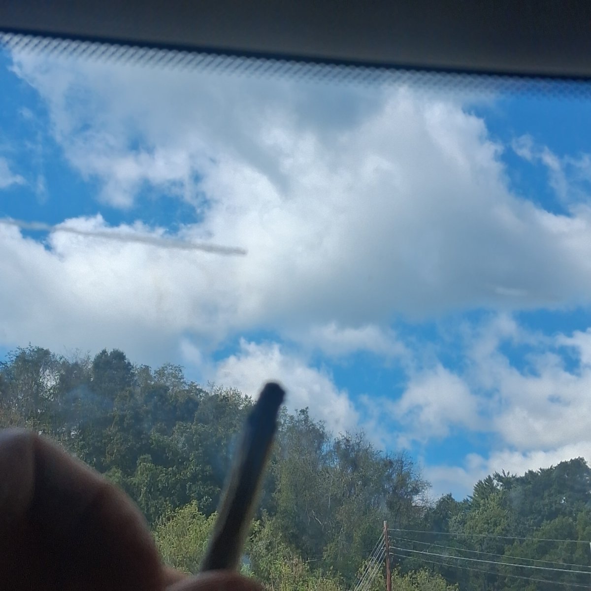 Mr_Buds_Va's tweet photo. Good morning and Let's get up and get to it, its Moneyday and a new start to the week, set new goals and crush them every week. Rolling up and we mobile in Pittsburgh. 👀 for  all of where we will be mobile at today. Gonna extend this promo towards the Midwest, also everyone in st. That way I got ya lock in on the route. SO GET YA CLIENT'S READY WE PULLING UP.  IF YOU ACTIVE AND WHAT TO TRY THE NEW DROP FROM US OR ANYTHING ON THE MENU.  TAP IN THE Ello menu, everything posted is available, Veido verification calls ✔️. Lets run it up. Shopping team has everyone's orders prepped and out today if it was placed after 11Aam Saturday.  
Drop some mobile 📸 from yesterday.