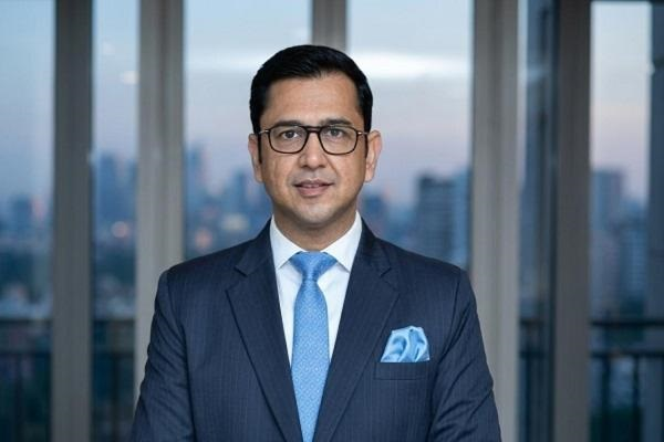 InvGurInd's tweet photo. Arnya RealEstates Fund Advisors appoints Vishal Gupta as Chief Investment Officer to lead Commercial Real Estate Strategy

https://t.co/MS4gwMzpQC

#Industry #VishalGupta #ArnyaRealEstatesFund #Investmentguruindia #Finance https://t.co/o1OAyU8JUp