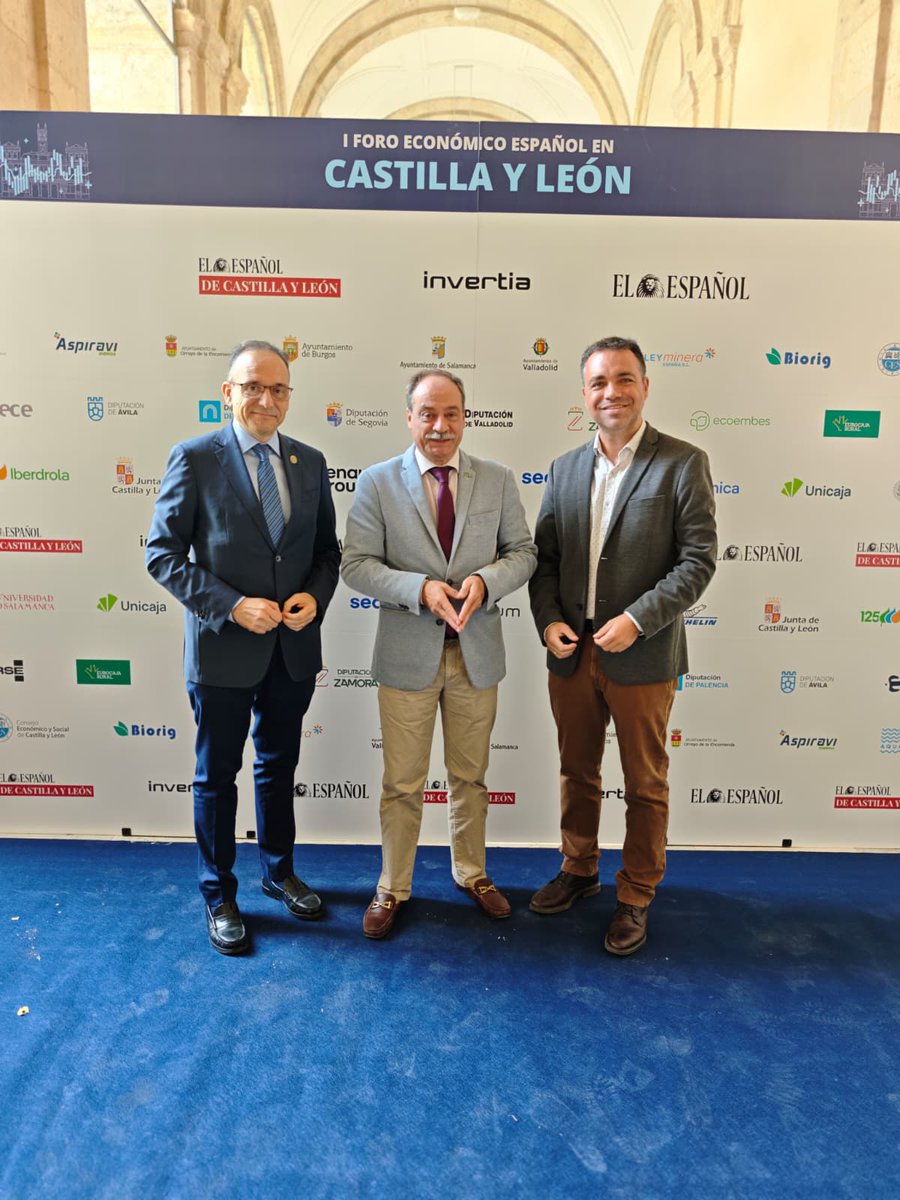 ingenierosva's tweet photo. El I Foro Económico de El Español @noticiascyl a representantes del ámbito empresarial, económico e institucional para abordar los principales retos y oportunidades de Castilla y León.

📸 El decano, Rafael Álvarez @irecyl, ha representado a ingenierosVA en el encuentro. https://t.co/nxuR18L13V