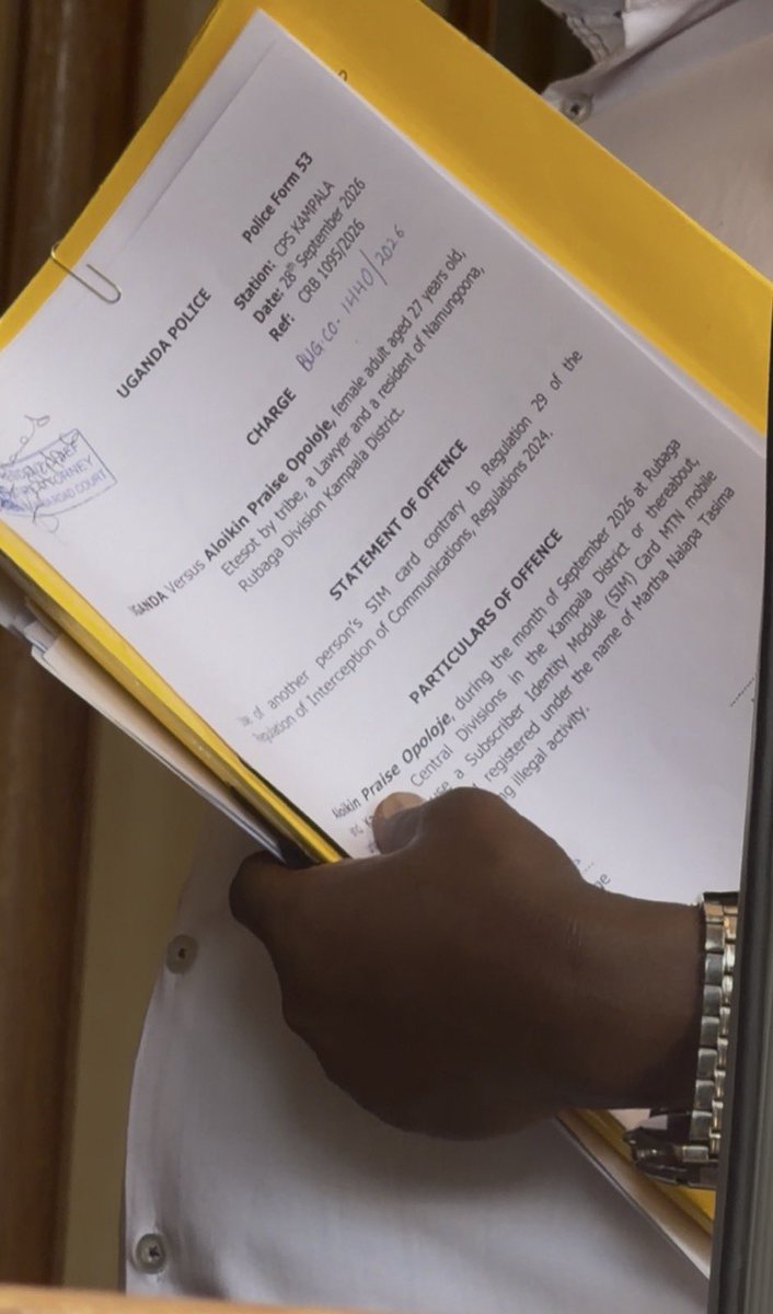 Makana_Kennedy's tweet photo. From being charged with “broadcasting without a licence” to now being accused of “using another person’s SIM card.”

Meanwhile, her SIM card is actually registered in her mother’s name. You honestly can’t make this stuff up. 😕

Shame! Shame! Shame! https://t.co/NDIRW1Gdua