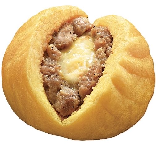 gourmetroad5's tweet photo. ９月２９日よりファミリーマートから、国産黒豚を100%使用し、あらびき肉のゴロっとした食感と玉ねぎの甘みが特徴の黒豚まんに、中心に5種類のチーズを閉じ込めた「極旨　黒豚まんチーズ」が新発売されます✨
https://t.co/1kJFS0v265 https://t.co/TU9WuU7pbP
