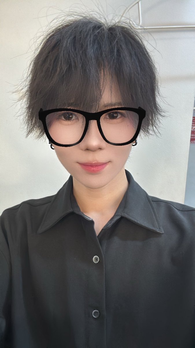 Sh1on_XV's tweet photo. 雨で枝毛でちゃうよね
#メン地下 #自撮り界隈 #いいね返し https://t.co/B9BpNBNbFk