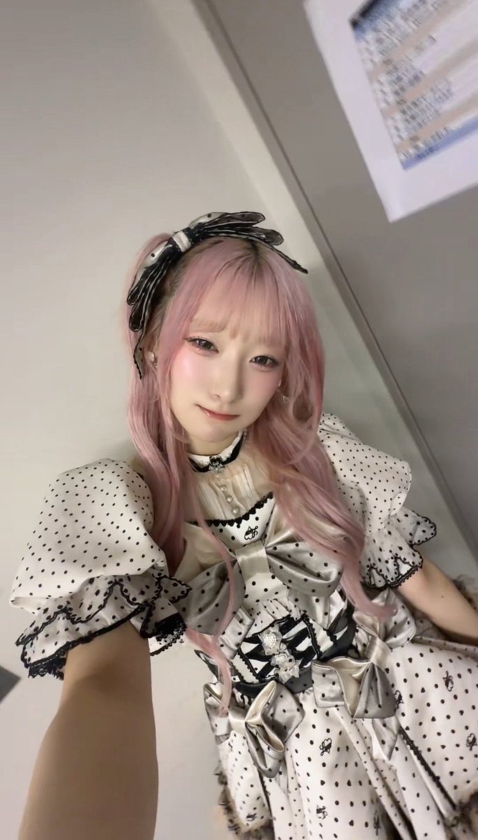 saitou_kiara's tweet photo. スペシャルイベントin東京
ありがとうございました💕
気づいてないのかにゃチャレンジ楽しかったな♪

Tiktok迷って2個載せたのでぜひみてね〜♪
https://t.co/ApcIYvxQgj
こういう時、Tiktok開いたらうっかり他の動画見ちゃってもう1個の見忘れた！てなるのかにゃ
https://t.co/nHPWr37m6P https://t.co/WOHjldwZCc