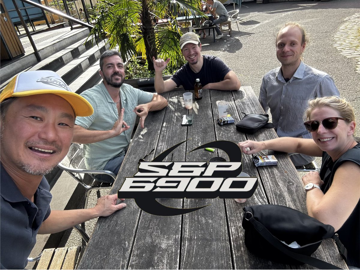 aeon1414's tweet photo. Even if I haven't been very active online lately, I can't miss a chance to meet aeons IRL when I can.

6th SPX6900 Meetup: Paris yesterday (after Sète, Montpellier, London, Amsterdam and Barcelona). 

Thanks to @DaPonsy 🙏

We met 2 new aeons. One of them saw my post and spontaneously joined us without knowing anyone. He isn't active online, but he came anyway. @elpharys joined too, despite a bike issue on the other side of Paris 😅

Both had never met an aeon IRL, even though they've been holding SPX since 2024. Always the same experience when you meet aeons: good people, curious and passionate. It was planned from 1pm until 4pm, but we ended up talking about life and our experiences until almost 6pm… 

Of course, I gave them some gift cards so they can onboard new people.

There are plenty of aeons like them: quiet online, haven't met others yet, but still believe in the movement.

If that's you, join or organize a meetup in your city, you’ll never regret it 🪽❤️