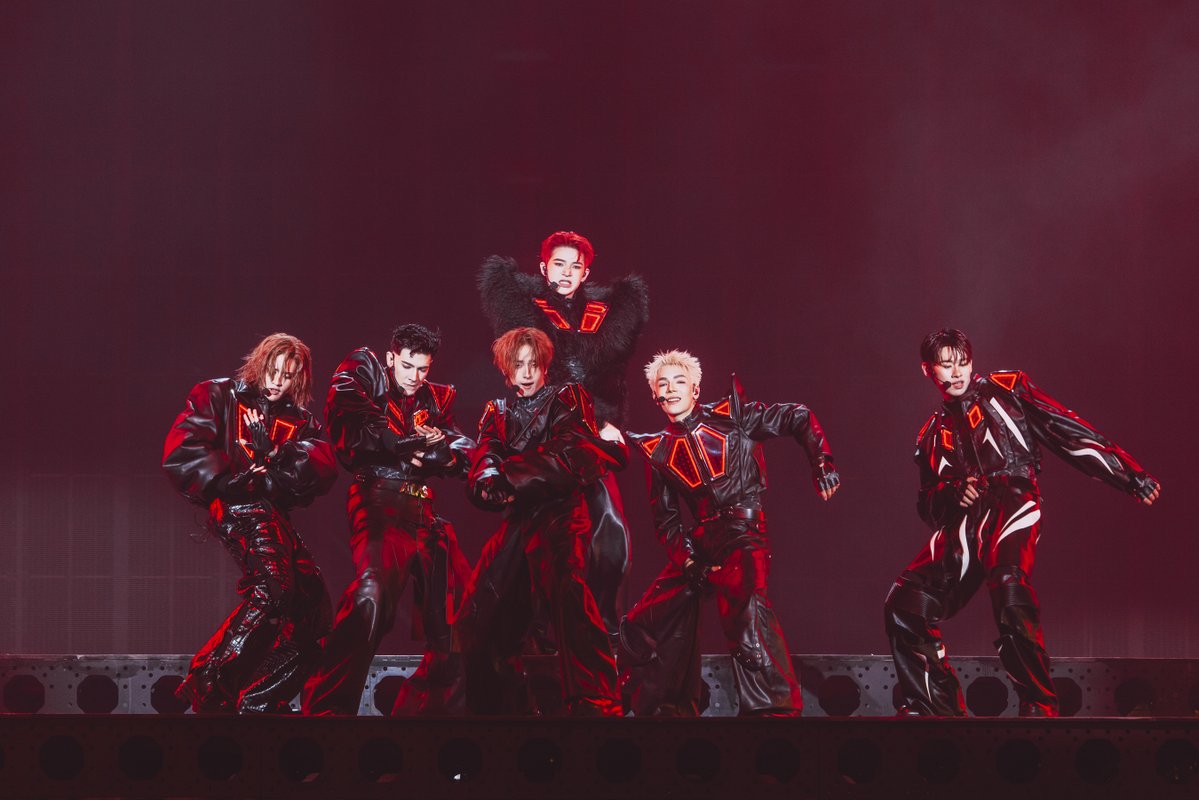 ATLASofficialTH's tweet photo. THE SHOW MUST GO ON. ✌️ 

ATLAS: RISING UP CONCERT ✨
LIVE AT IMPACT ARENA
 
#ATLASRisingUpConcertatImpact
#ATLASRisingUpConcert
#ATLASconcert2026
#ATLASth #ATLAS_th 
#XOXOentertainment https://t.co/QQLtnqdnhv
