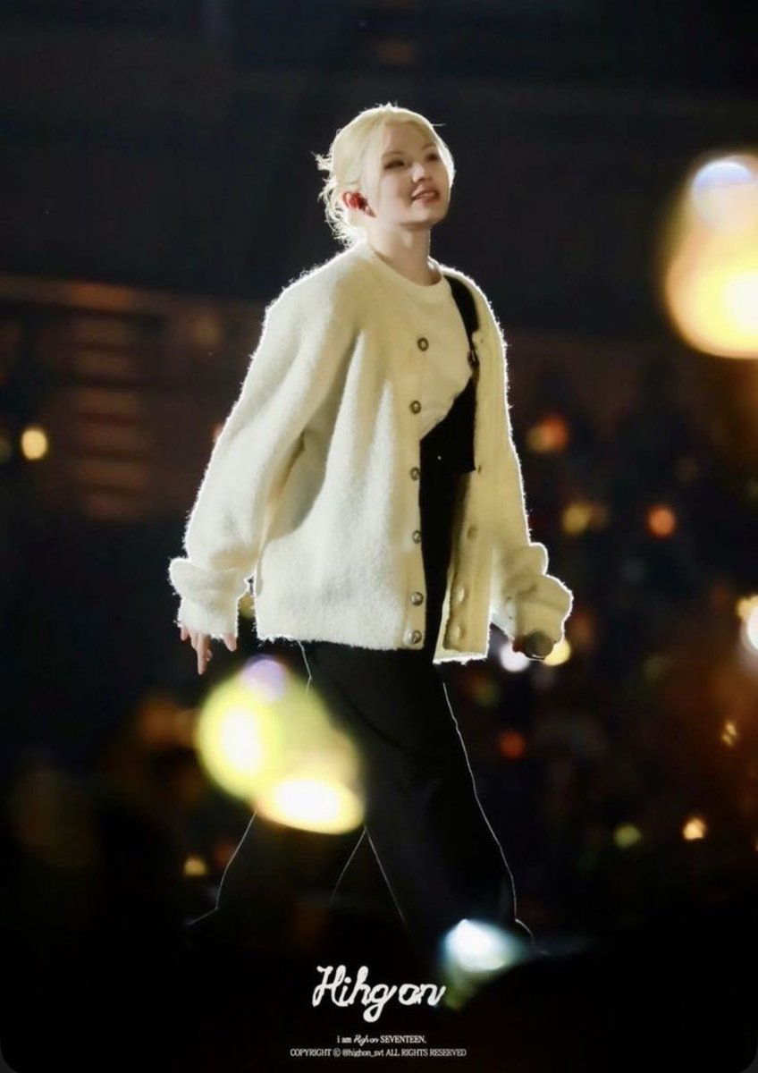 plaee5577's tweet photo. #우지

뵤벅뵤벅 걷는 이지훈 보실 분
흡사 다섯살 잼민이 (ノ・∀・)ノ https://t.co/M5xH4iedXq