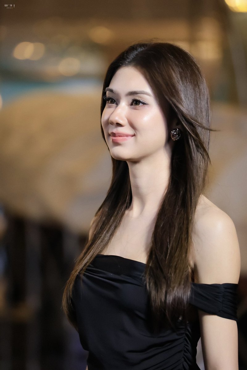 _09jannn's tweet photo. มากั้บบบบบบบบ🤍

GALA PREMIERE WITH LENA
#ธี่หยดสมิงเขาขวางxLena
#LalinaLena https://t.co/h09BJAkI0n