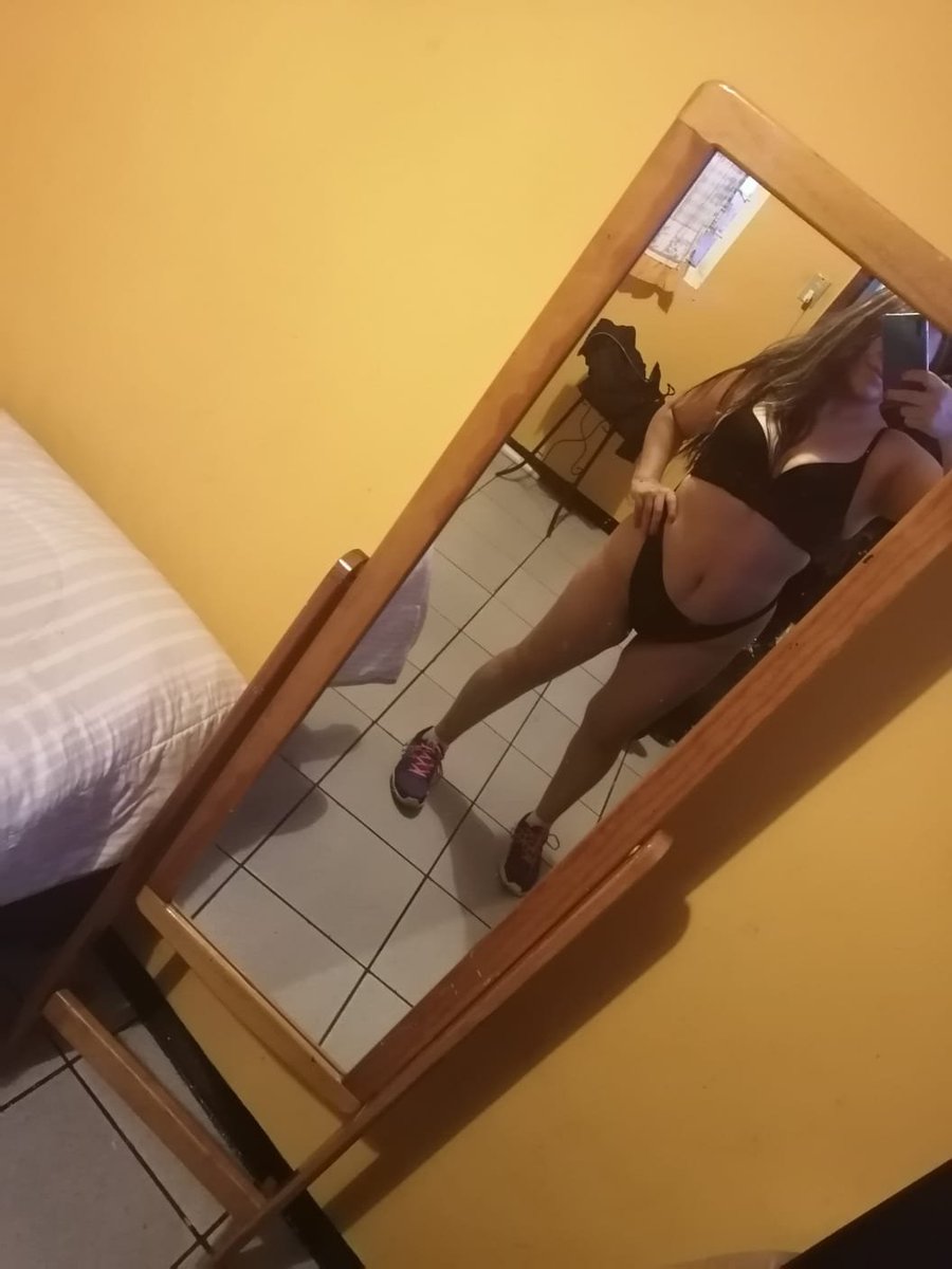 fer50709232's tweet photo. Un seguidor nos comparte a su tía que tiene unas chichotas deliciosa y es una putita caliente de #puebla #tia #incesto #sobrino #hotwife #milf #amorfilial https://t.co/33HxQMXu0p